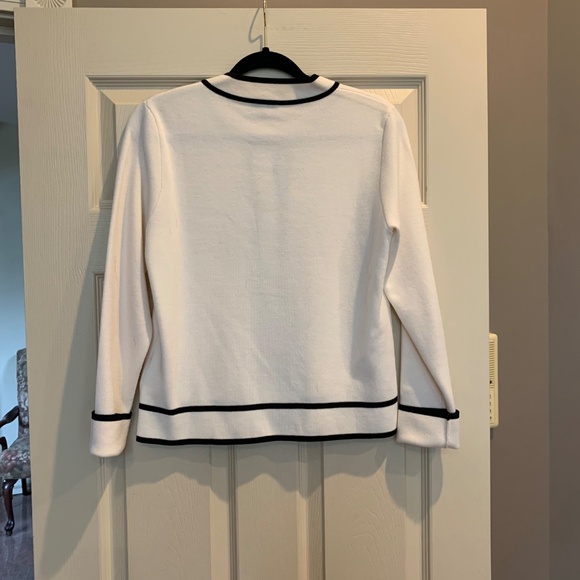 NWOT Escada Cream/Black Wool Cardigan Sweater sz S - Picture 5 of 6